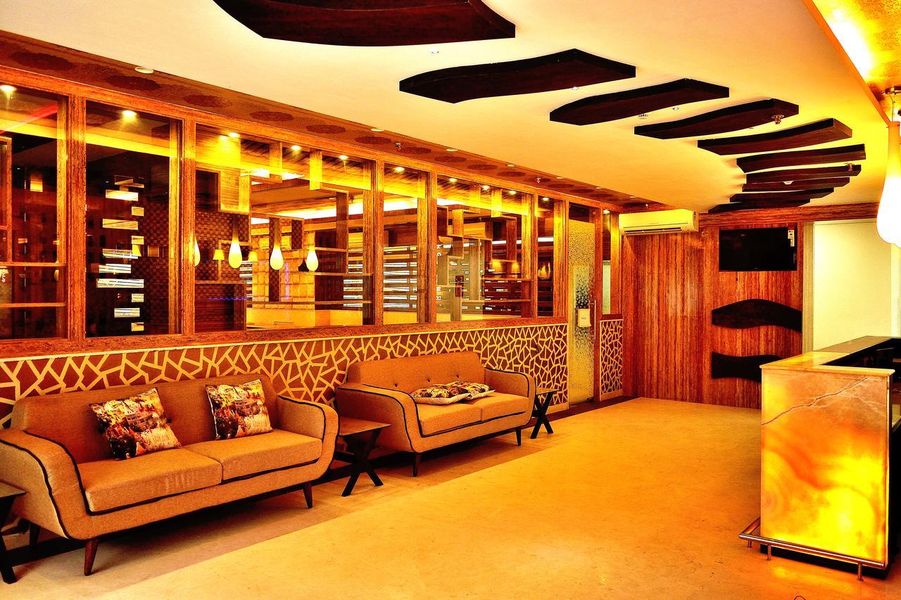 The Majestic Suites Calcutta  Esterno foto